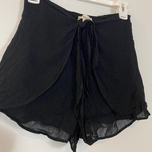 Black Linen Flowy Shorts
